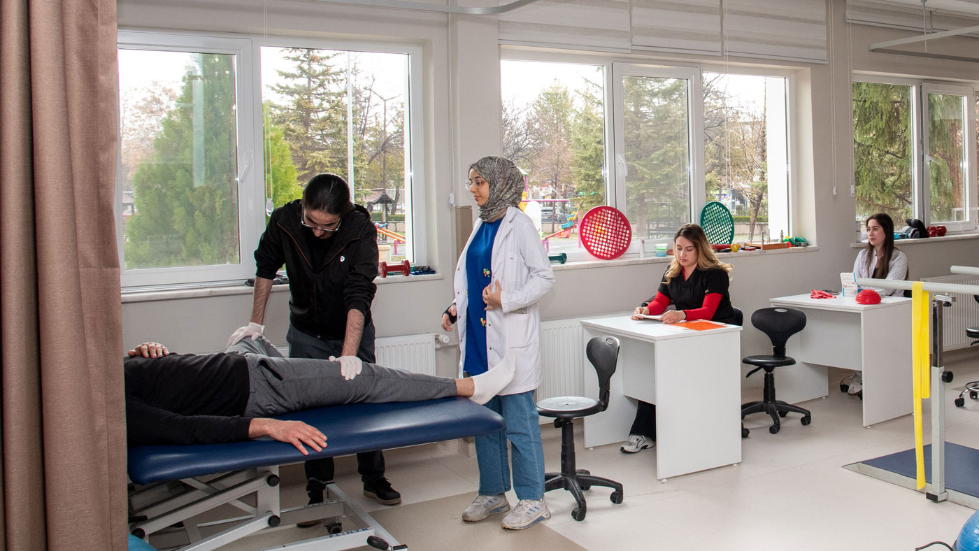 SELÇUK TIP’TA DÖRT KRİTİK BİRİMİN KAPASİTE VE KONFORU ARTIRILDI