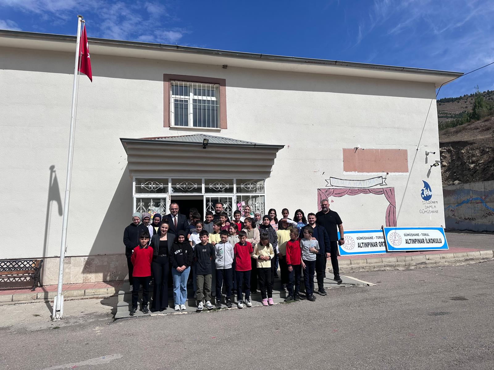 KONYA GÜMÜŞHANELİLER DERNEĞİ’NDEN EĞİTİM DESTEĞİ