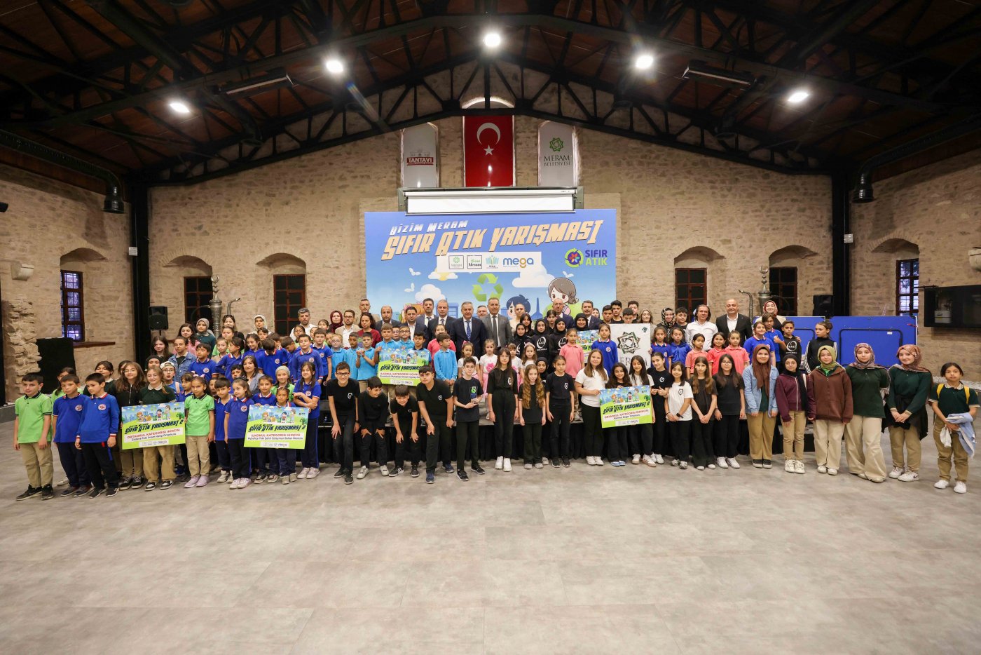 SIFIR ATIK YARIŞMASINDA ŞAMPİYONLAR BELLİ OLDU