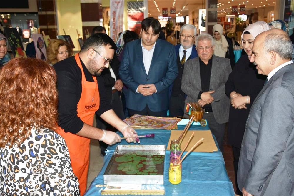 TRSM DANIŞANLARINDAN ‘RUHUMUN IŞIĞI SÖNMESiN’ SERGiSi