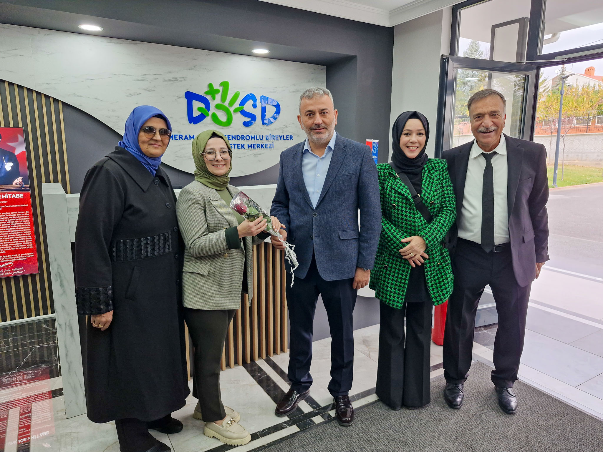 ''DOSD MERAM'DA  ÖĞRETMENLER GÜNÜ KUTLAMASI''