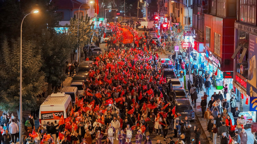 YAŞASIN 102 YILLIK ŞANLI CUMHURİYETİMİZ!