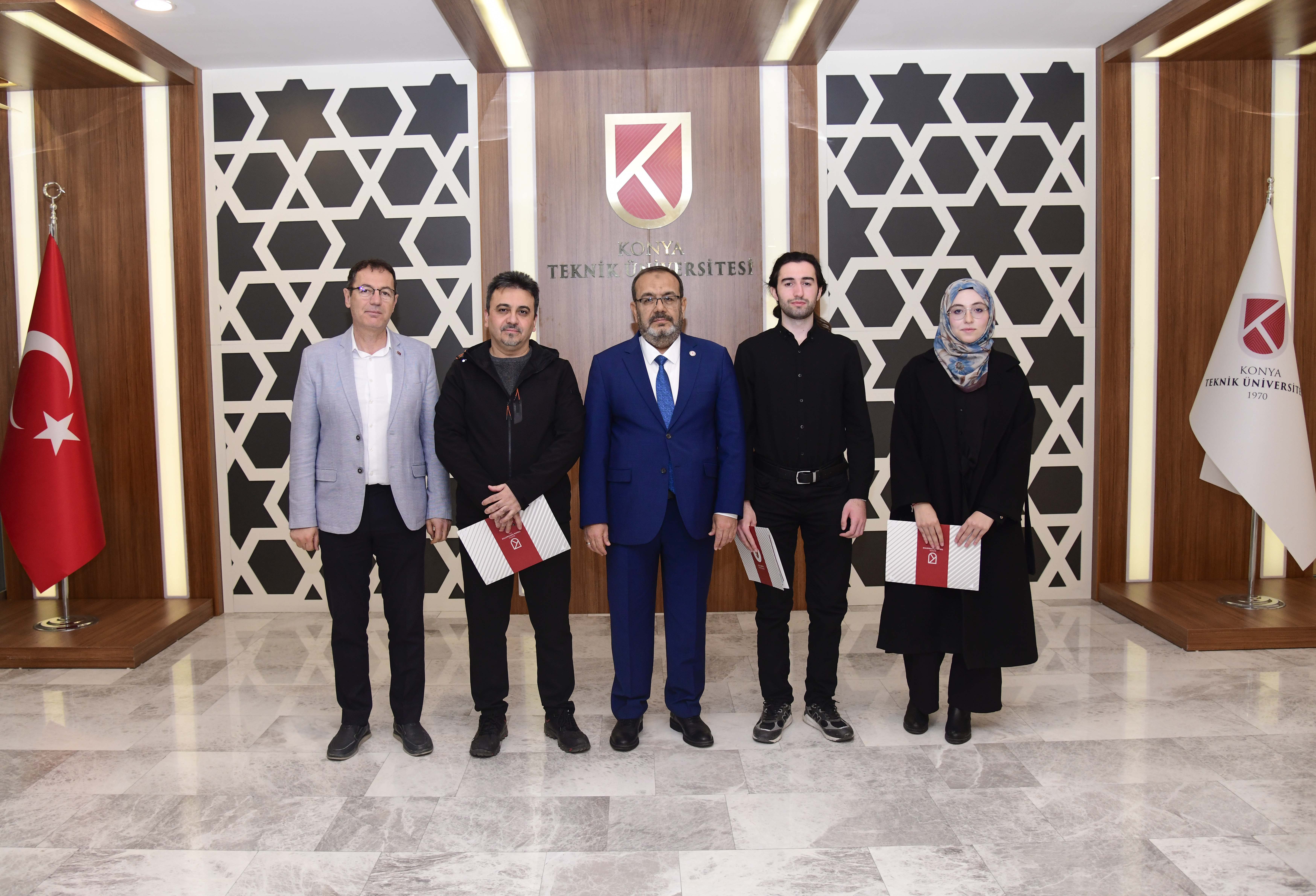  KTÜN’LÜ ÖĞRENCİLERDEN SAĞLIK ALANINDA TÜBİTAK DESTEKLİ BÜYÜK BAŞARI