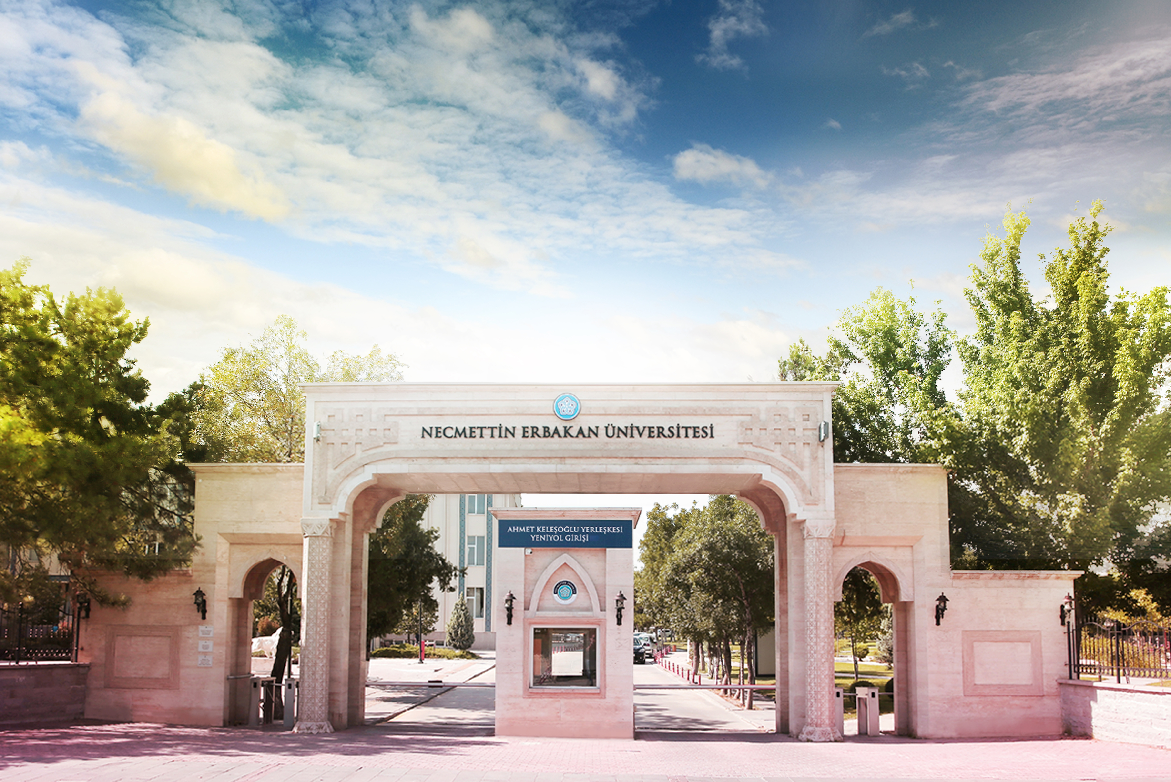 NEÜ’NÜN BAŞARILARI YENİ RAPORDA TESCİLLENDİ