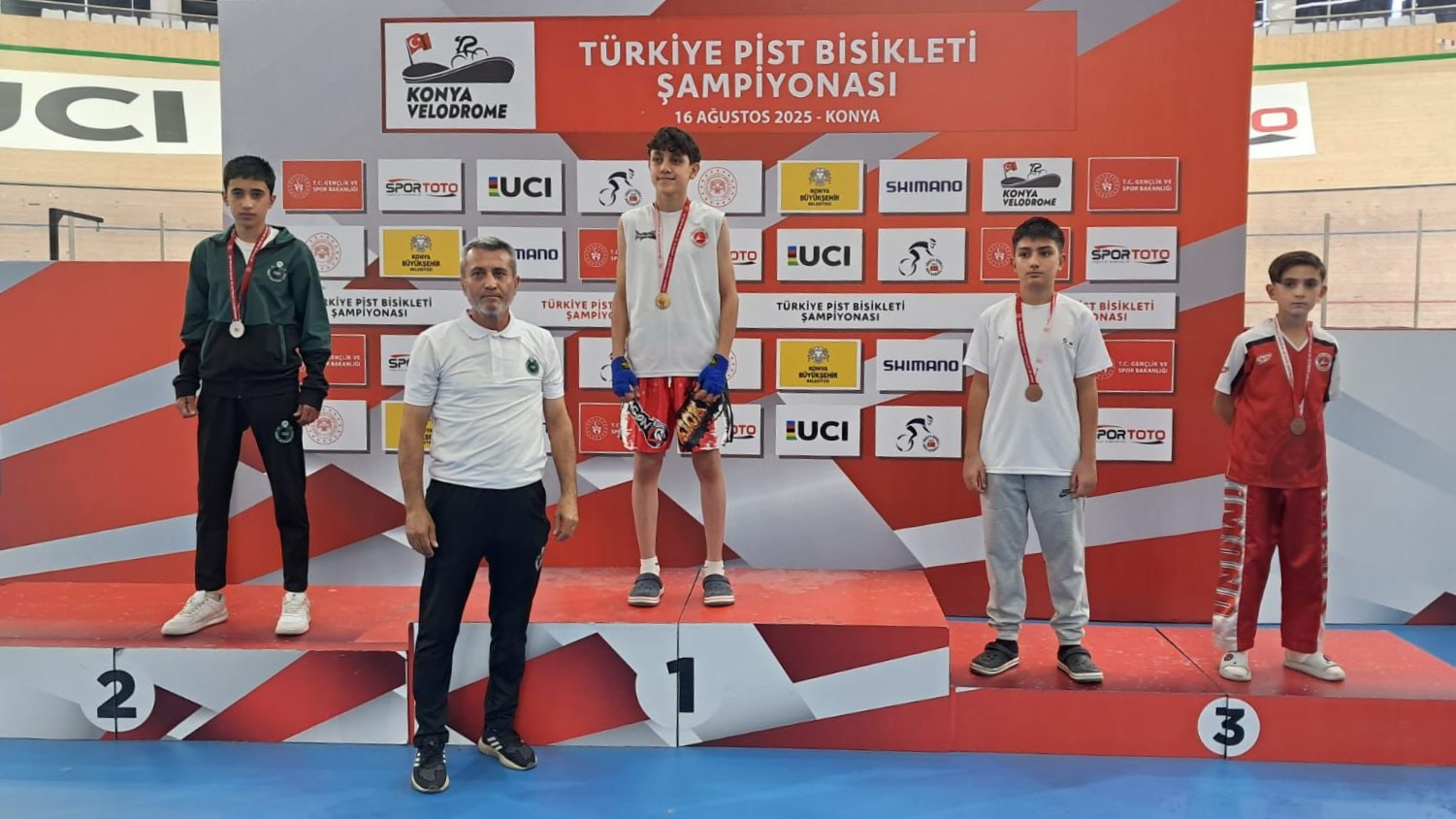 KARATAY BELEDİYESPOR KULÜBÜ BAŞARILARINA YENİLERİNİ EKLİYOR