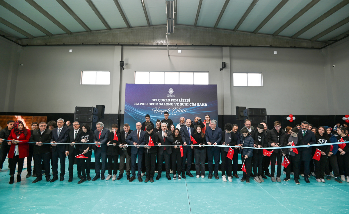SELÇUKLU FEN LİSESİ KAPALI SPOR SALONU VE SUNİ ÇİM SAHA’NIN RESMİ AÇILIŞI GERÇEKLEŞTİRİLDİ