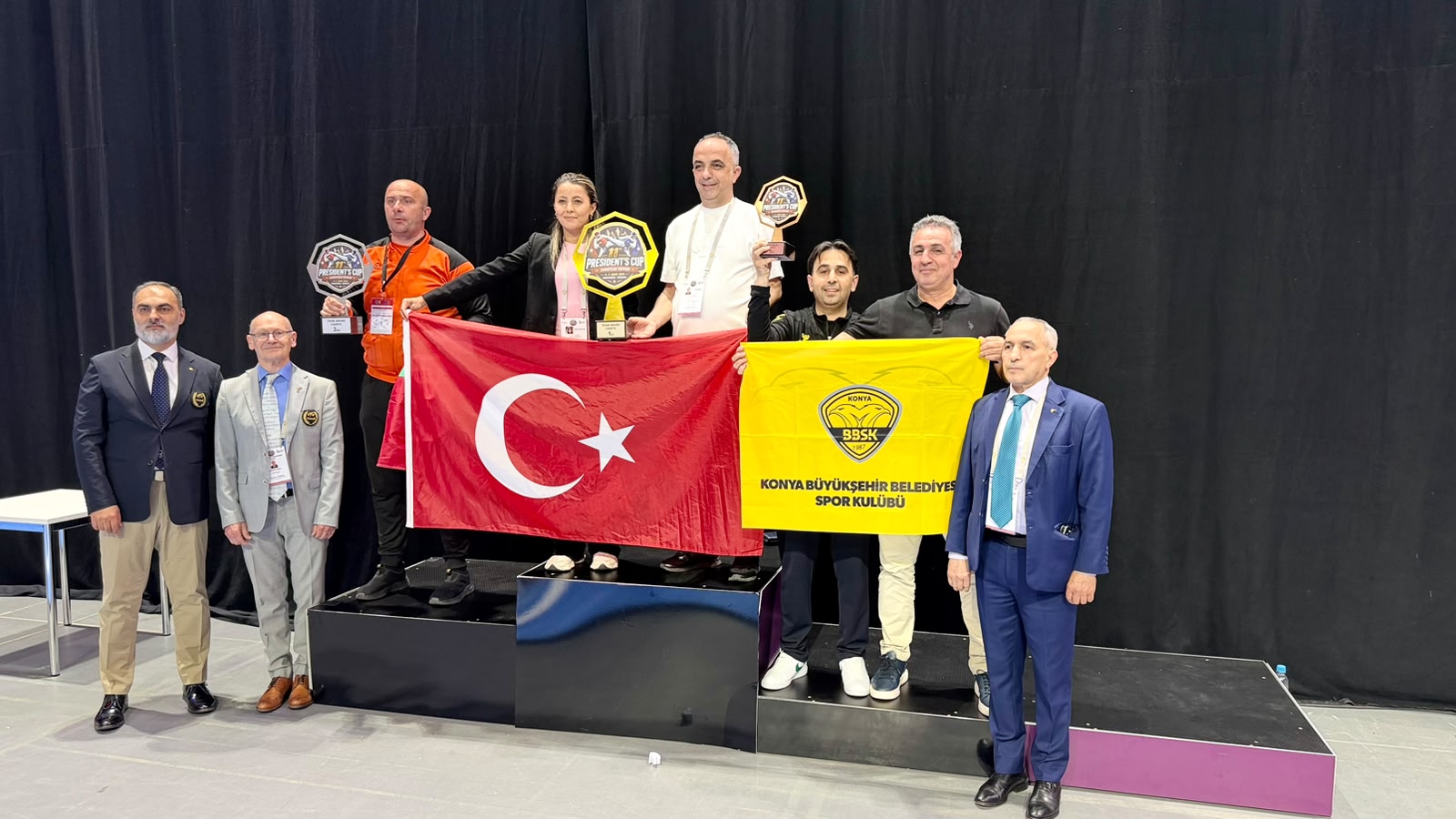 BAŞKAN ALTAY, ÜLKEMİZİ GURURLANDIRAN KONYA BÜYÜKŞEHİR BELEDİYESPORLU TEKVANDOCULARI TEBRİK ETTİ