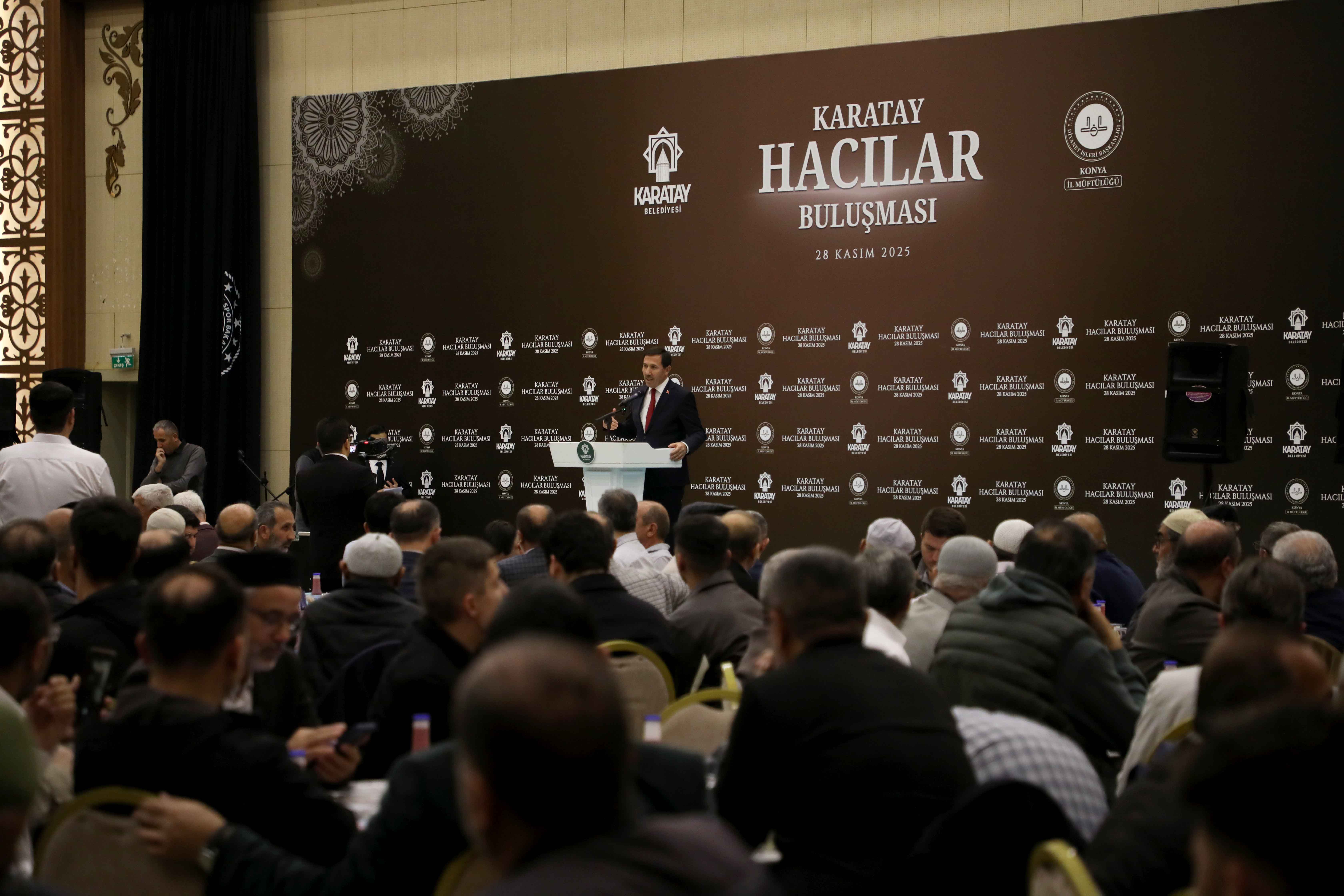 KARATAY’DA GELENEK YENİDEN BAŞLADI, KARATAYLI HACILAR BULUŞTU