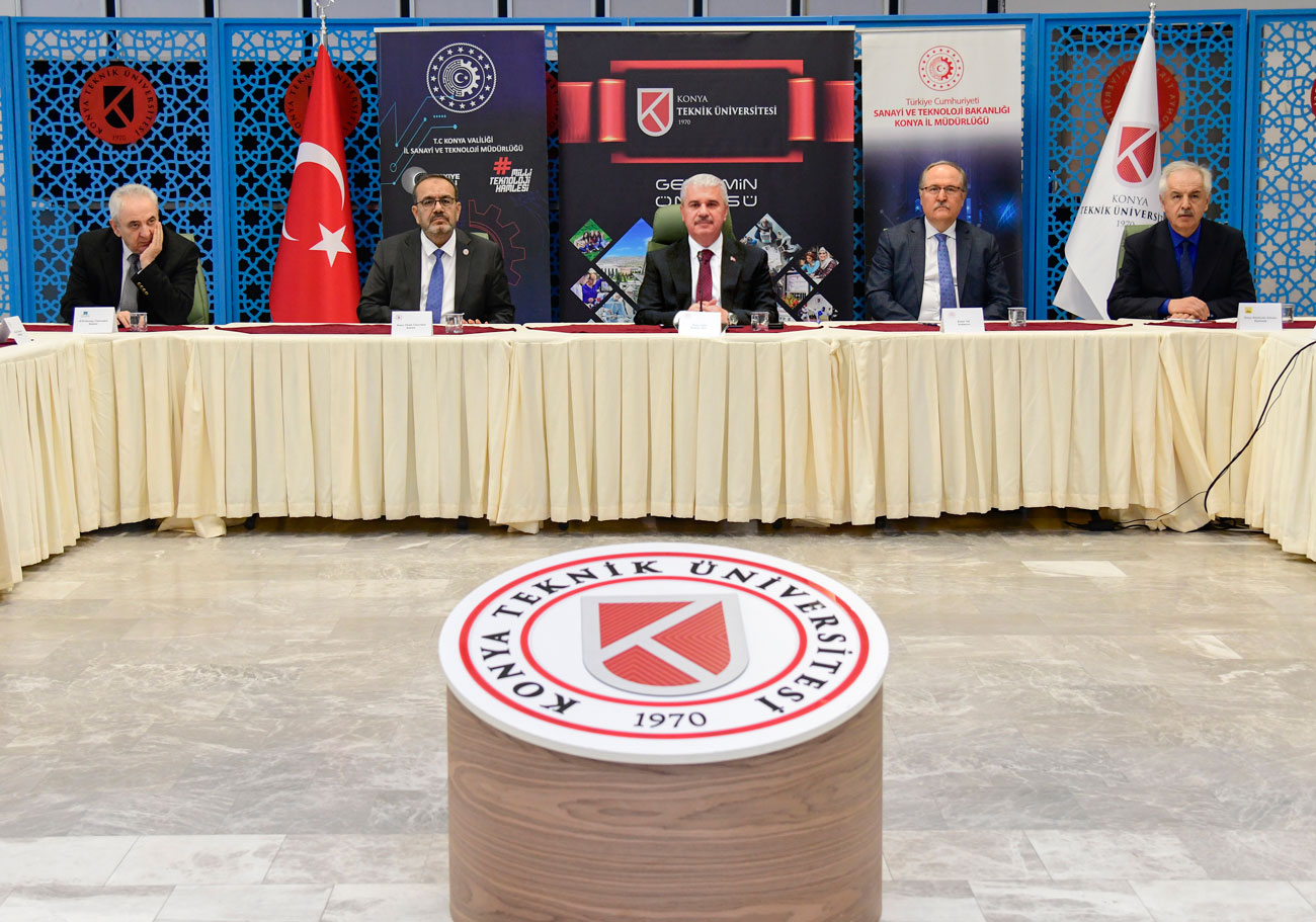 SANAYİ VE TEKNOLOJİ İŞ BİRLİĞİ KURULU ÜYELERİ, KONYA TEKNİK ÜNİVERSİTESİ EV SAHİPLİĞİNDE BİR ARAYA GELDİ