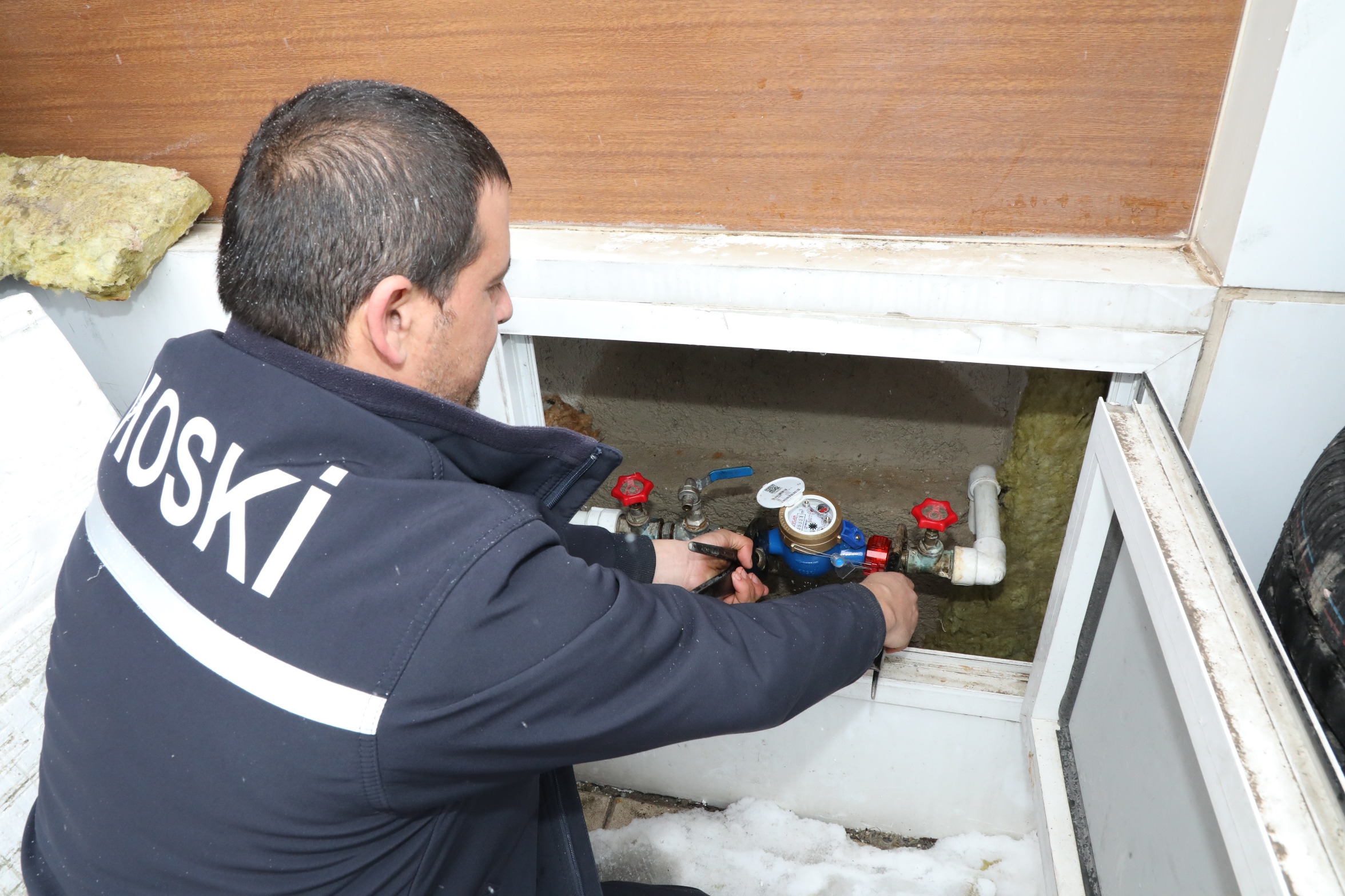 KOSKİ’DEN KIŞ UYARISI: DONAN SAYAÇLARA MÜDAHALE EDİLMEMELİ