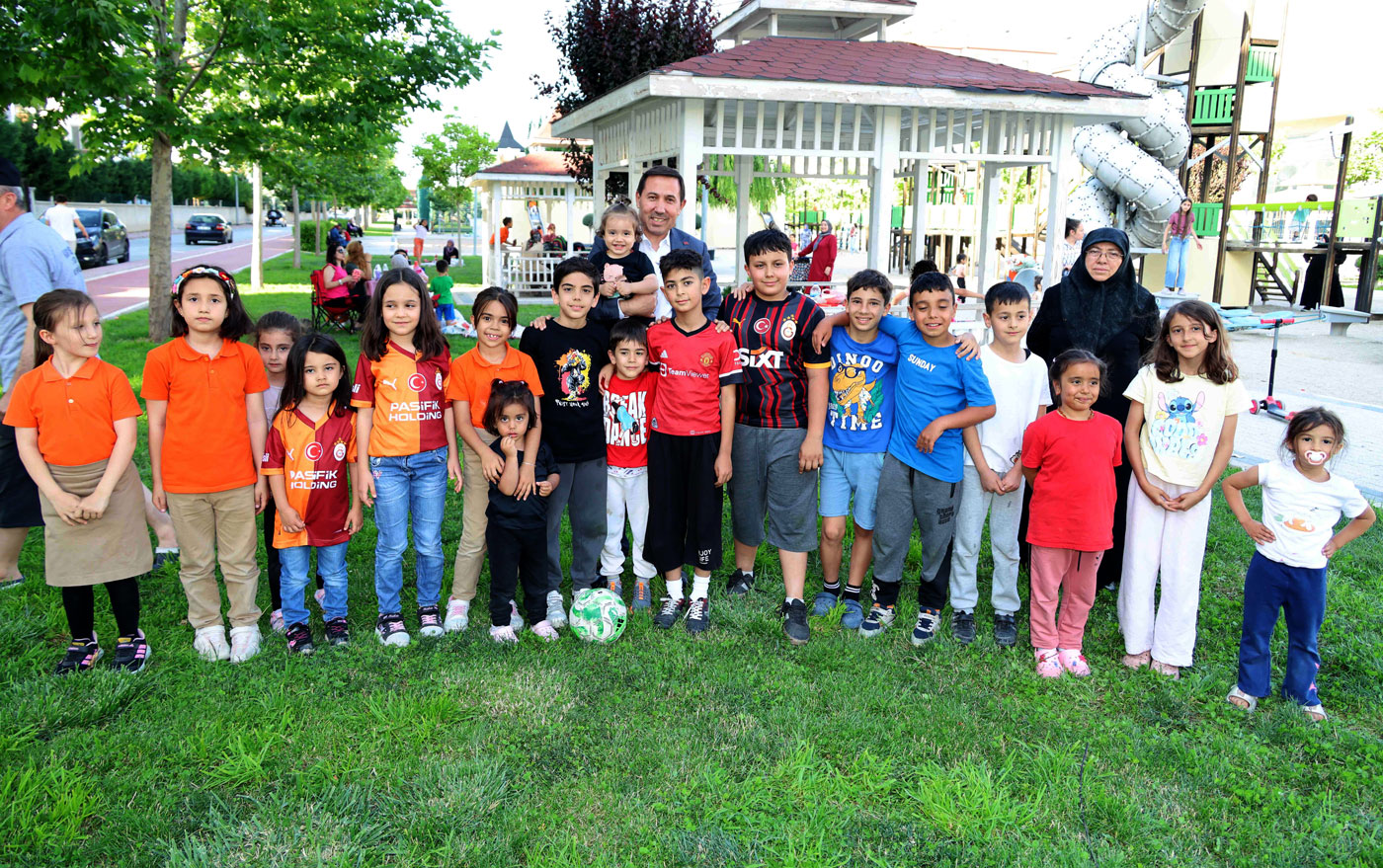 BAŞKAN KILCA, KAFE KARATAY’DA VATANDAŞLARLA BULUŞTU