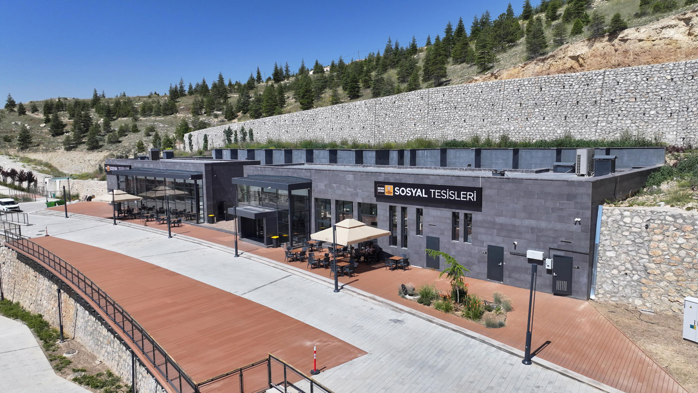 BAŞKAN ALTAY AKYOKUŞ PALYE KAFE’NİN HİZMET VERMEYE BAŞLADIĞINI AÇIKLADI
