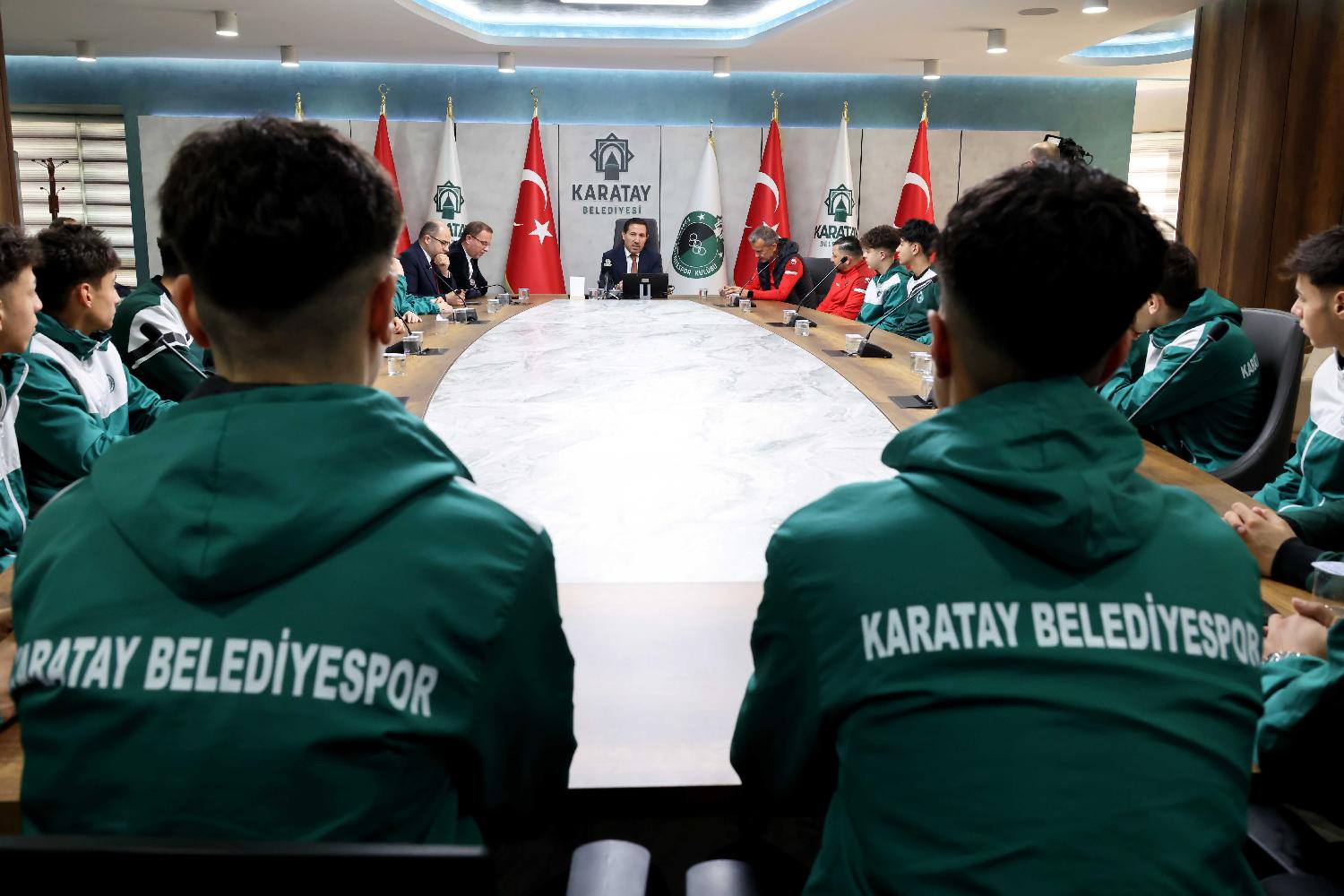 ŞAMPİYON SPORCULAR KARATAY’IN GÖĞSÜNÜ KABARTMAYA DEVAM EDİYOR