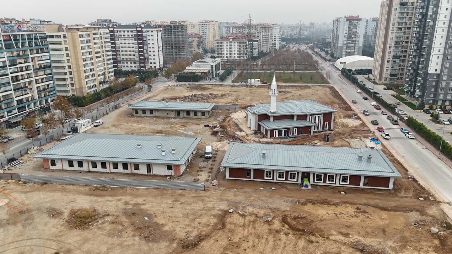 SELÇUKLU VİZYONUYLA EĞİTİM YATIRIMLARI 2025’TE DE HIZ KESMEDİ