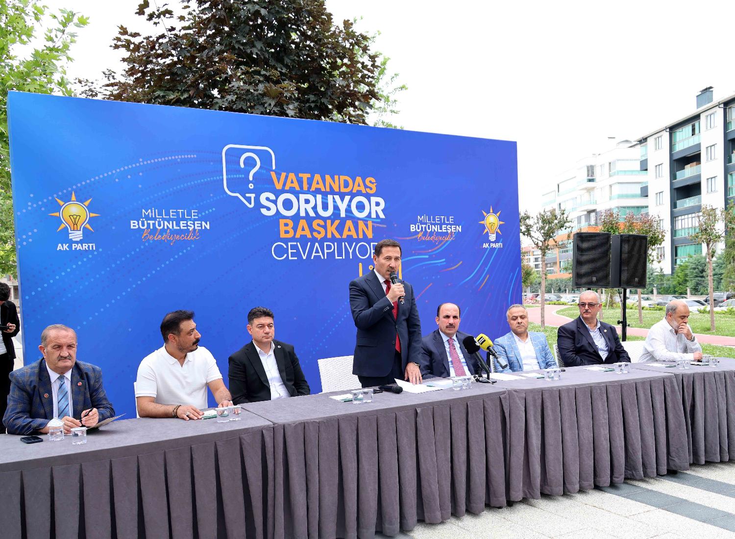 BAŞKAN ALTAY VE BAŞKAN KILCA KARATAY’DA VATANDAŞLARLA BİR ARAYA GELDİ